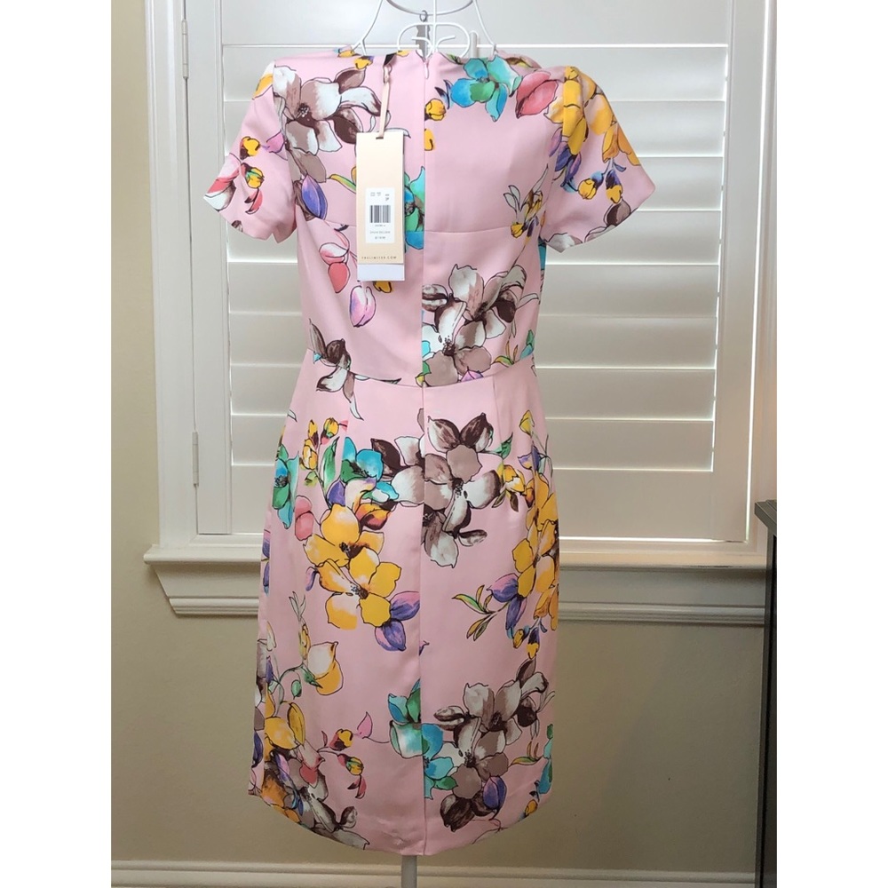 Dress. - Picture 3 of 4